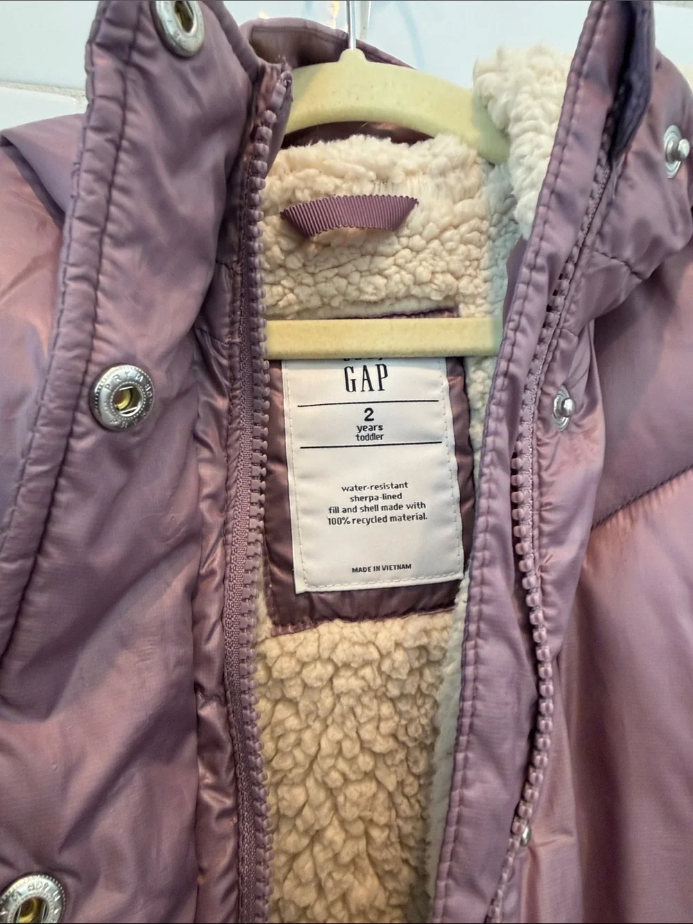 GAP Girls Hooded Puffer Jacket in Mauve